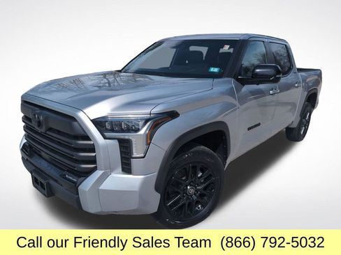Used 2025 Toyota Tundra Limited AWD/4WD image 1