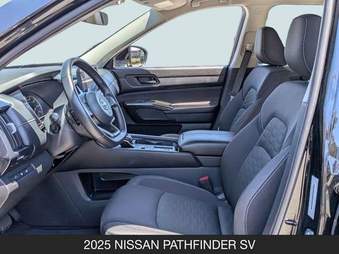 Used 2025 Nissan Pathfinder SV FWD image 14
