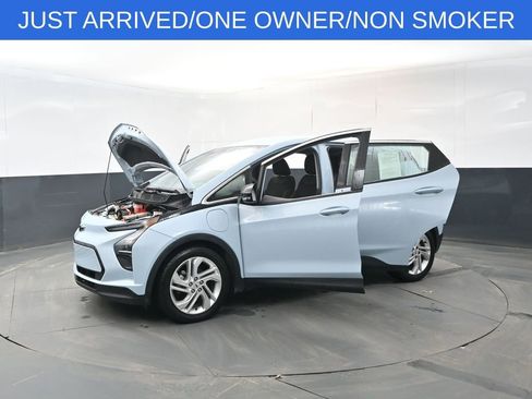 Used 2023 Chevrolet Bolt LT image 31