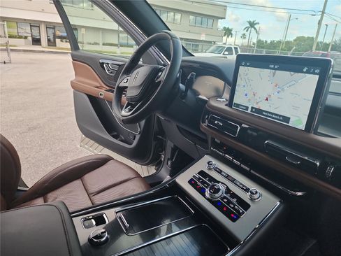 Used 2023 Lincoln Aviator Reserve w/ Equipment Group 201A image 30