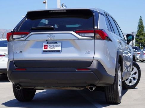 Used 2024 Toyota RAV4 LE AWD/4WD image 6