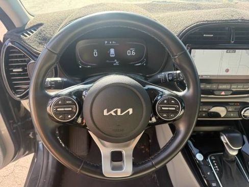Used 2023 Kia Soul EX FWD image 11