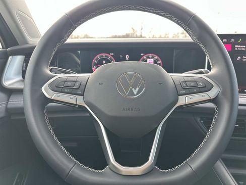 New 2026 Volkswagen Tiguan SE image 21