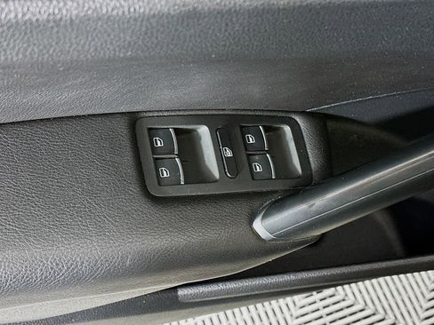 Used 2017 Volkswagen Passat 1.8T SE image 23