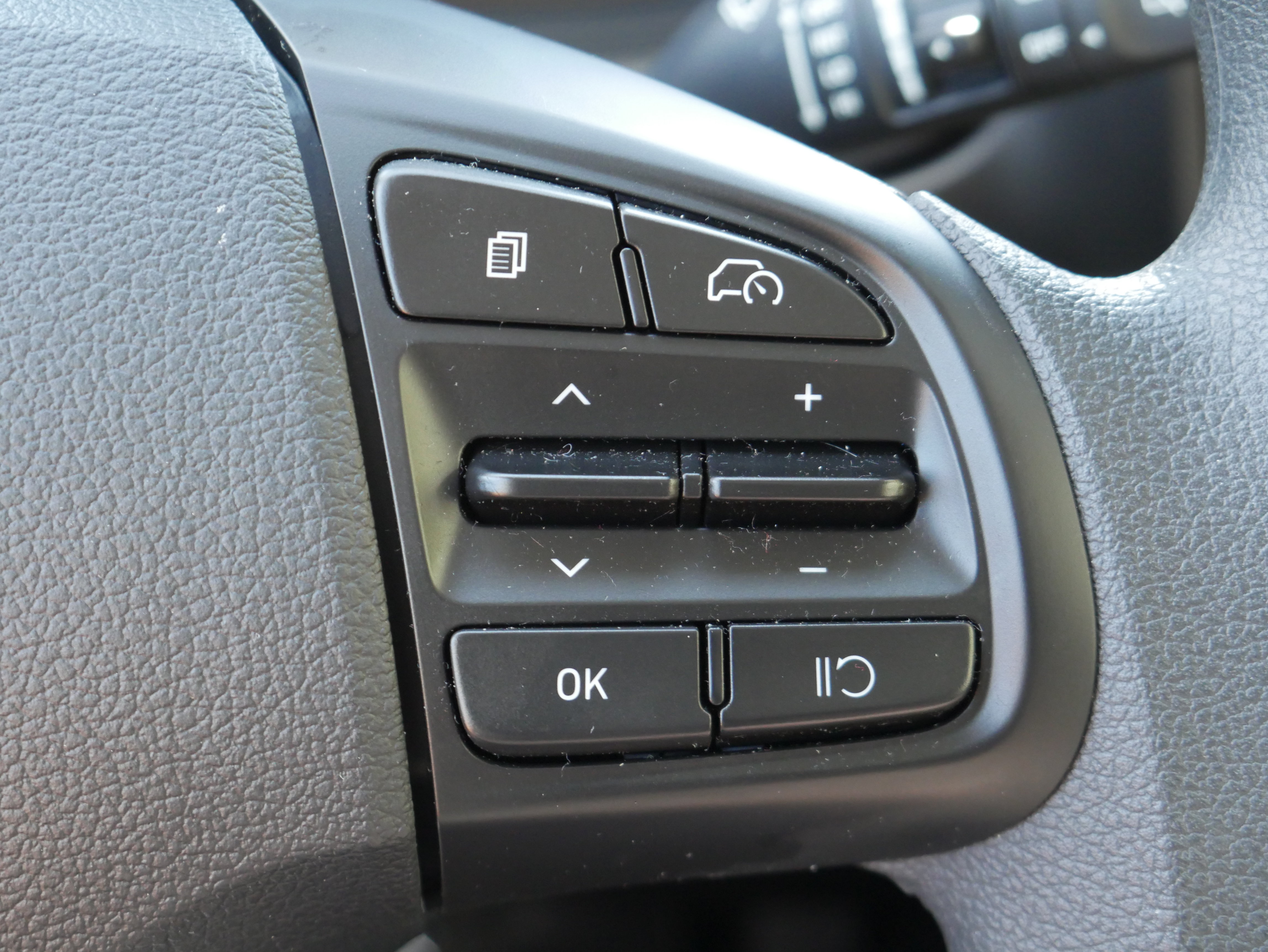 Used 2026 Hyundai Venue SE FWD image 22