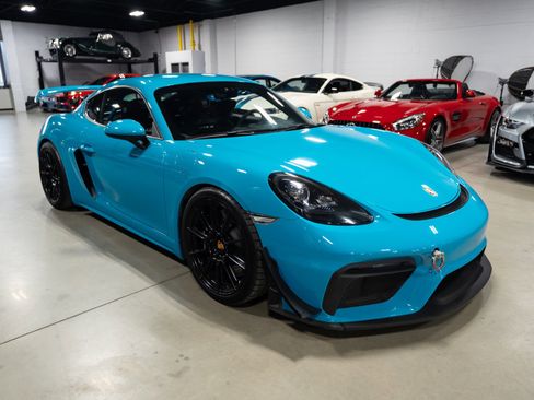 Used 2021 Porsche 718 Cayman GT4 RWD image 11