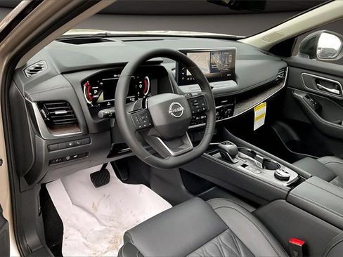 New 2026 Nissan Rogue Platinum w/ Platinum Premium Package image 7