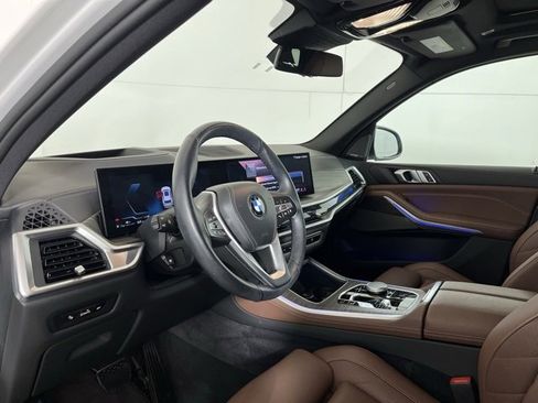 Used 2024 BMW X5 xDrive40i w/ Premium Package image 9