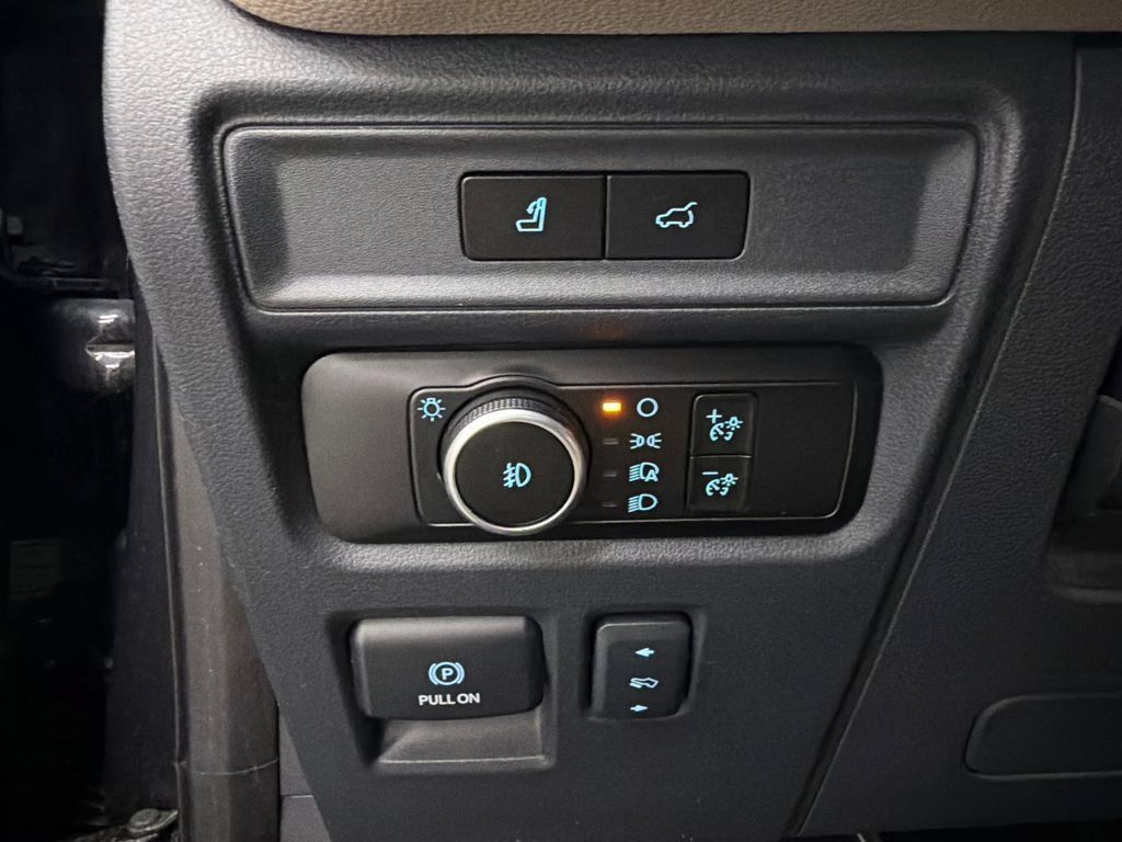 Used 2024 Ford Expedition Max Limited RWD image 33