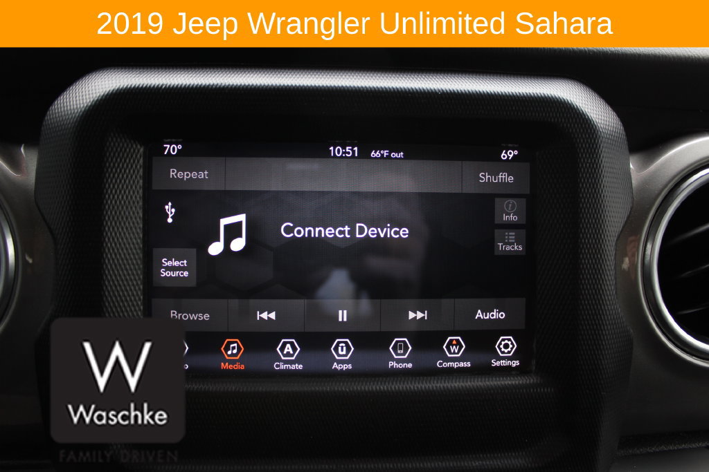 Used 2019 Jeep Wrangler Unlimited Sahara AWD/4WD image 40