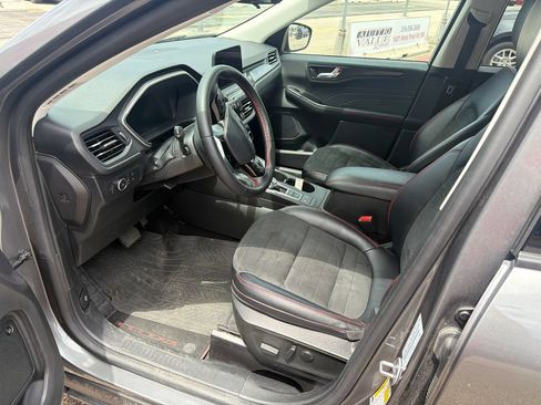 Used 2022 Ford Escape SEL w/ SEL Stealth AWD Package image 2