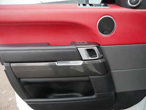 Used 2020 Land Rover Range Rover Sport SVR image 14