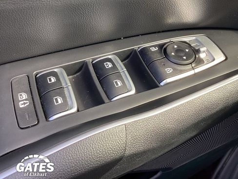 Used 2023 Kia Sorento S FWD image 26