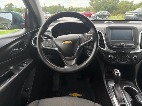 Certified 2018 Chevrolet Equinox LT FWD image 12