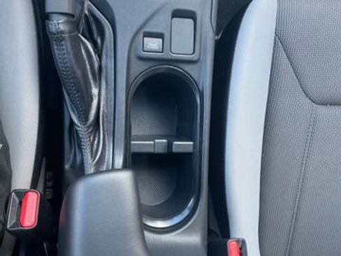 Used 2018 Subaru Crosstrek 2.0i image 23