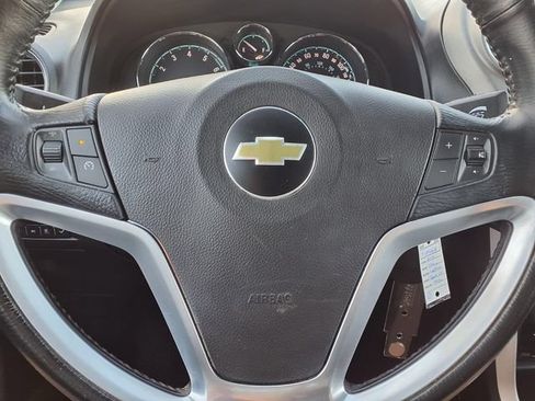 Used 2015 Chevrolet Captiva Sport LT w/ Convenience Package FWD image 13