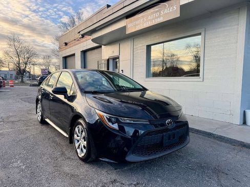 Used 2021 Toyota Corolla LE w/ Carpet Mat Package (TMS) image 7