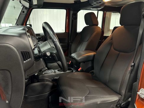Used 2014 Jeep Wrangler Unlimited Sport w/ Connectivity Group AWD/4WD image 24