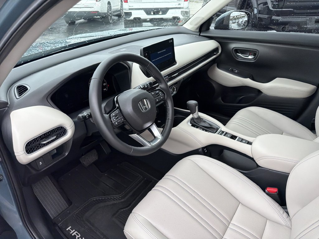 Used 2027 Honda HR-V EX-L image 18