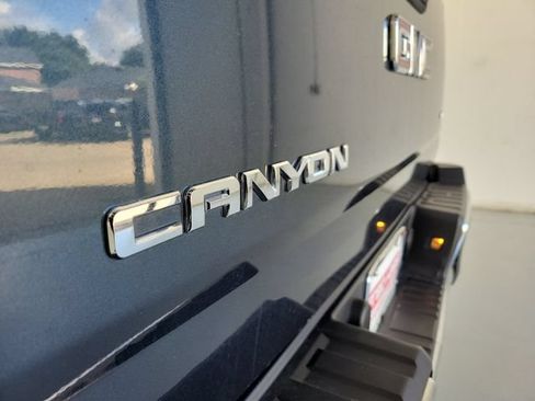 Used 2019 GMC Canyon SLE RWD image 9