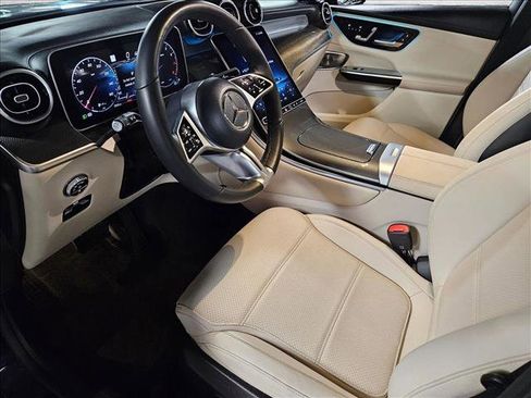 Used 2023 Mercedes-Benz GLC 300 GLC 300 image 10