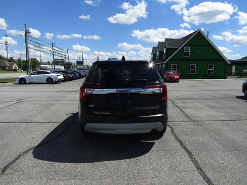 Used 2020 GMC Acadia SLE w/ LPO, Floor Liner Package FWD image 6