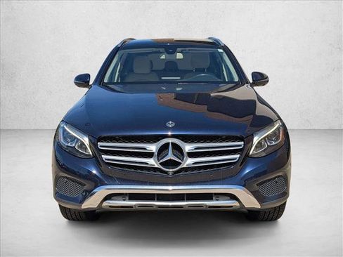 Used 2018 Mercedes-Benz GLC 300 image 2