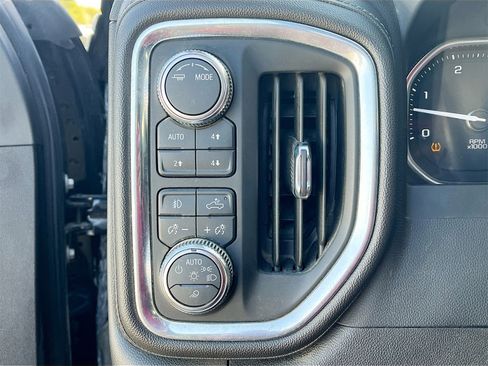 Used 2022 GMC Sierra 3500 Denali image 10