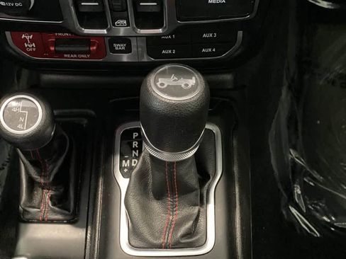 Used 2018 Jeep Wrangler Unlimited Rubicon image 20