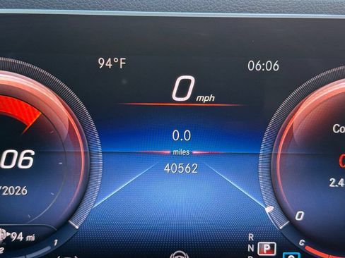 Used 2020 Mercedes-Benz GLE 350 4MATIC image 13