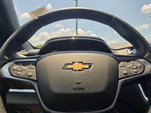 Used 2023 Chevrolet Traverse LT w/ LT Premium Package FWD image 27