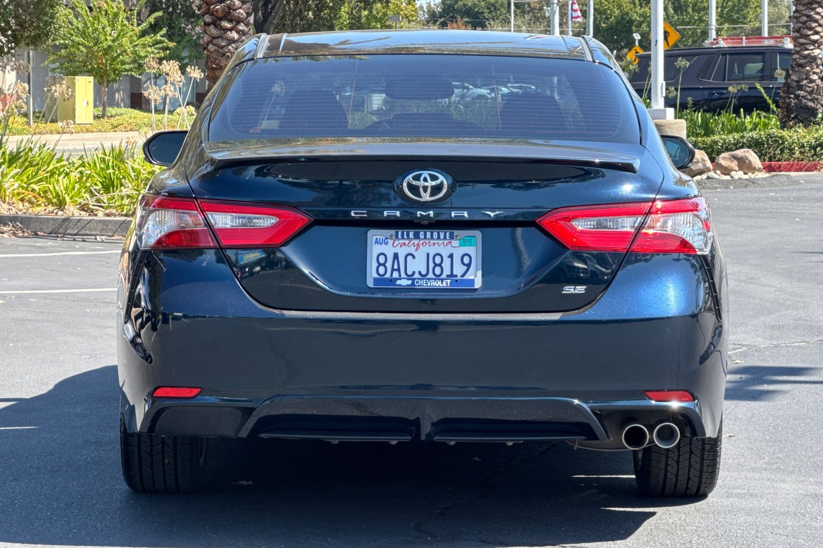 Used 2018 Toyota Camry SE w/ Moonroof Package FWD image 4