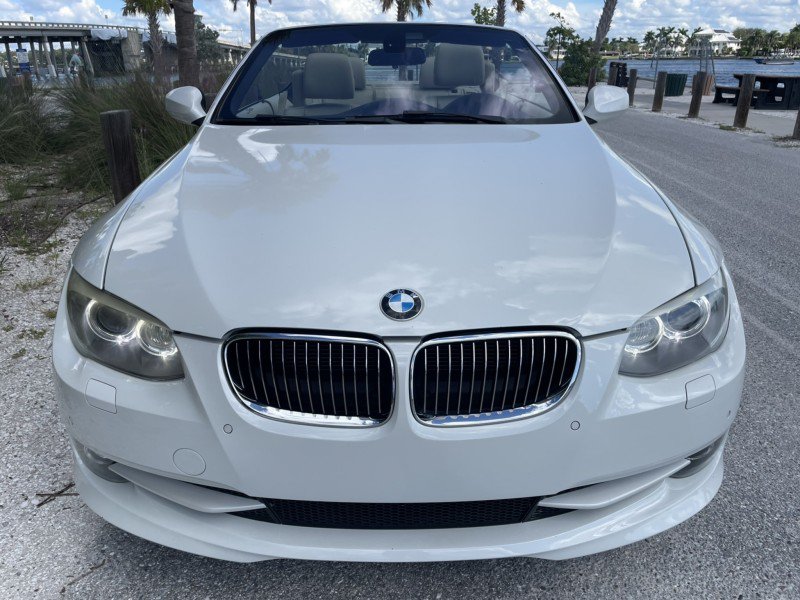 Used 2011 BMW 335i Convertible RWD image 3