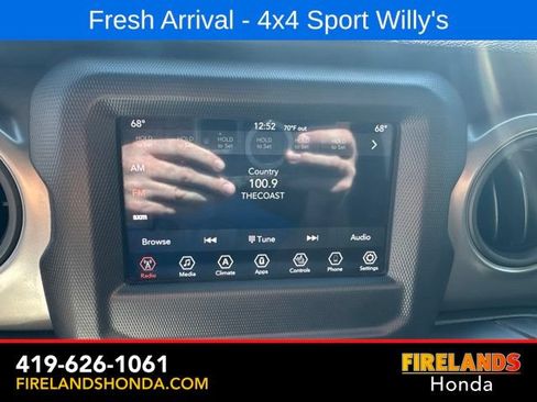 Used 2021 Jeep Wrangler Unlimited Sport AWD/4WD image 21
