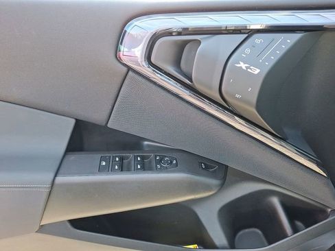 Certified 2025 BMW X3 xDrive30i w/ Convenience Package image 13