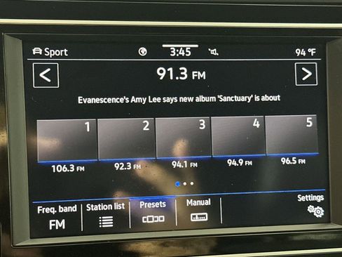 Used 2022 Volkswagen Atlas Cross Sport SE AWD/4WD image 16
