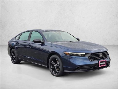 New 2025 Honda Accord SE image 3