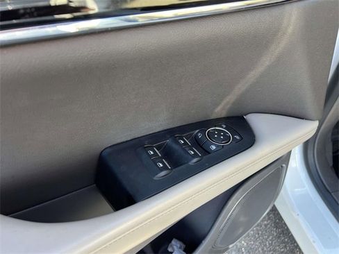 Certified 2022 Lincoln Nautilus Reserve image 18