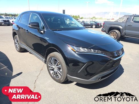 Used 2021 Toyota Venza LE AWD/4WD image 11