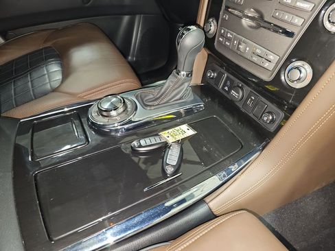 Used 2019 Nissan Armada Platinum w/ Captain's Chairs Package image 18