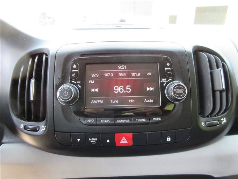 Used 2014 FIAT 500L Easy FWD image 17