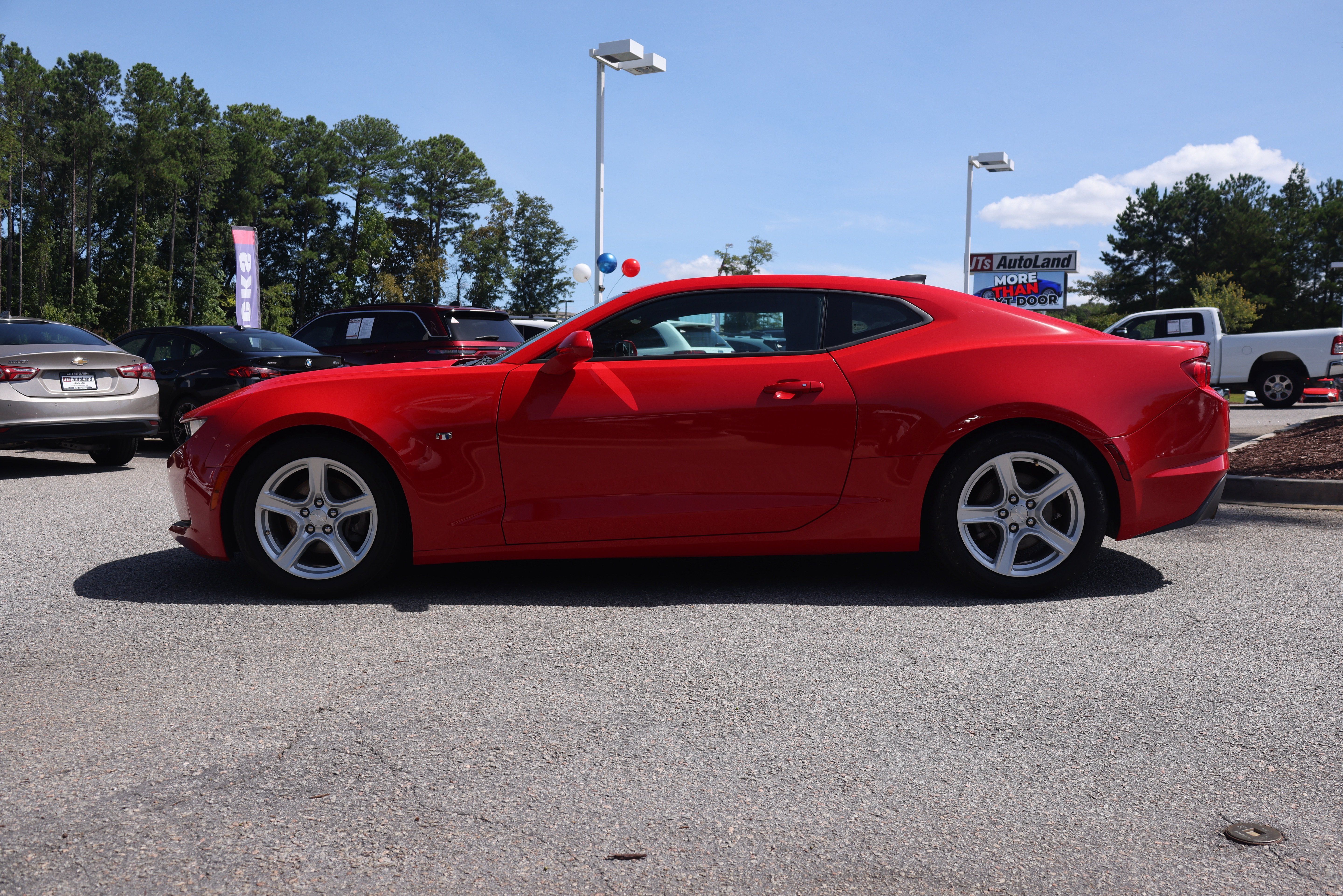 Used 2020 Chevrolet Camaro LT RWD image 2