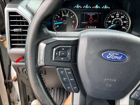 Used 2020 Ford F150 XLT w/ Equipment Group 302A Luxury AWD/4WD image 12