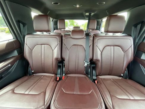 Used 2024 Ford Expedition Max Limited RWD image 31
