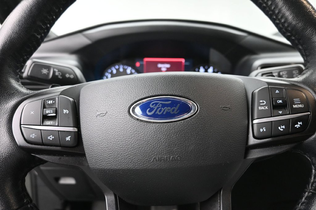 Used 2020 Ford Explorer XLT w/ Equipment Group 202A AWD/4WD image 20