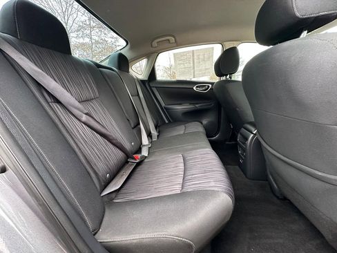 Used 2019 Ford Fiesta SE image 12