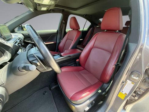 Used 2024 Lexus IS 300 F Sport RWD image 30
