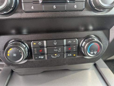 Used 2019 Ford F150 XLT w/ Equipment Group 302A Luxury image 20