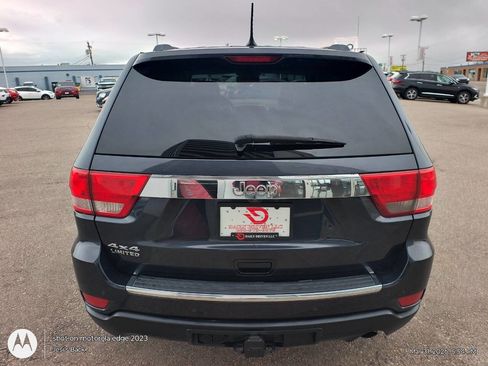 Used 2013 Jeep Grand Cherokee Limited w/ Mopar Chrome Edition Group image 7