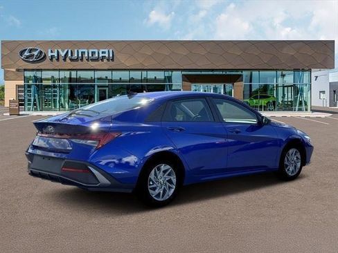New 2026 Hyundai Elantra Blue image 8